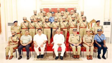 जनता के बीच आपकी उपस्थिति भय नहीं, विश्वास का प्रतीक बने : राज्यपाल पटेल