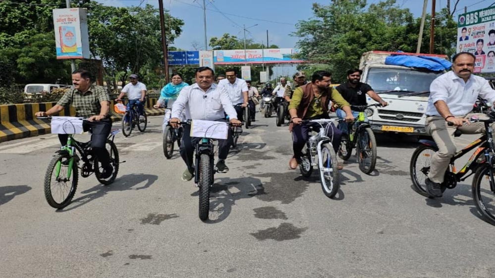 रीवा संभाग में अनोखा आदेश: हफ्ते में एक दिन साइकिल या पैदल जाएं सरकारी कर्मचारी