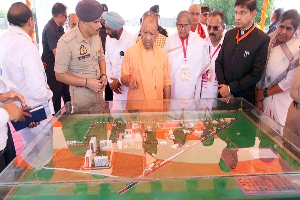 सीएम योगी की सम्भल को 659 करोड़ की सौगात, सभी तीर्थ और परिक्रमा मार्ग होंगे पुनर्निर्मित