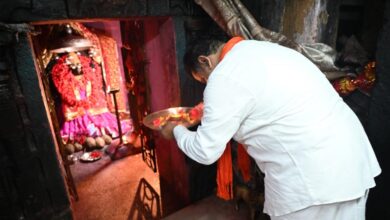 रायपुर : उपमुख्यमंत्री विजय शर्मा ने माँ दंतेश्वरी की पूजा-अर्चना कर प्रदेशवासियों की खुशहाली की कामना की