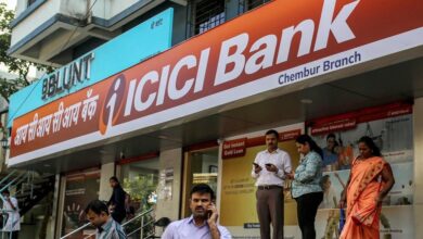 ICICI बैंक ने बढ़ाया बचत खाते का मिनिमम बैलेंस, अब रखने होंगे ₹50,000