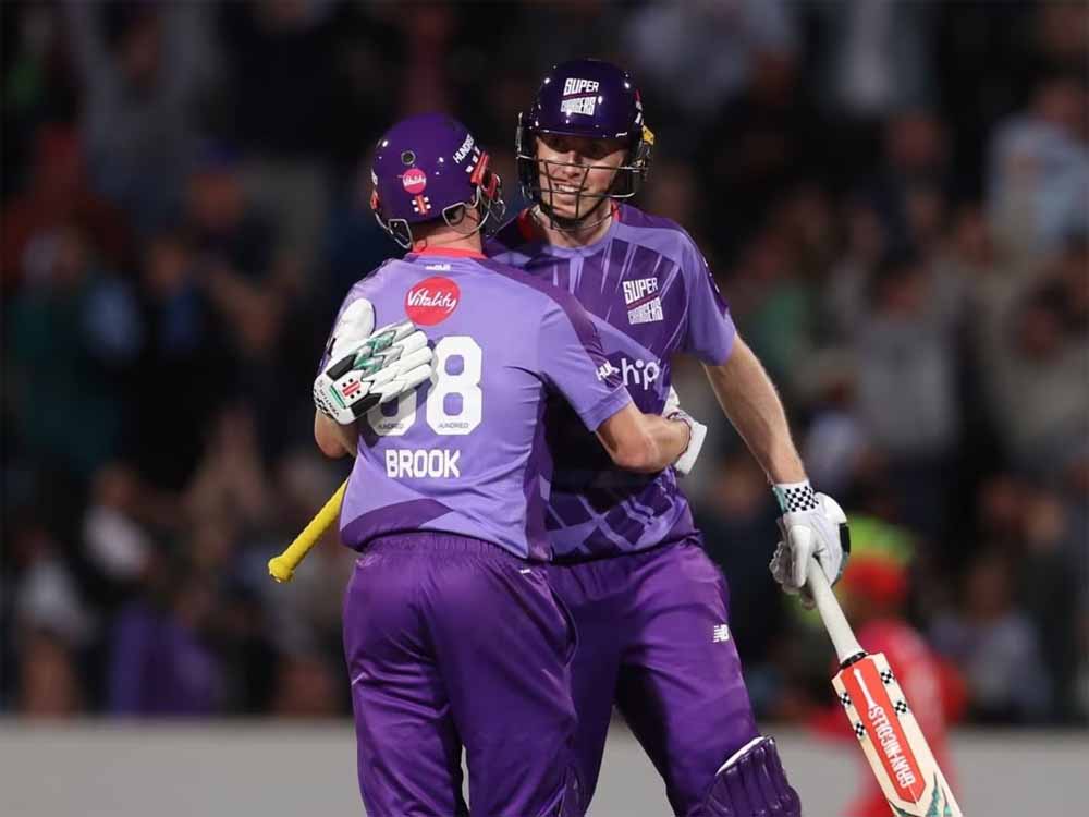 टेस्ट से T20 तक: जैक क्रॉली और हैरी ब्रूक का ‘द हंड्रेड’ में धमाका, गेंदबाजों की उड़ाईं गिल्लियां