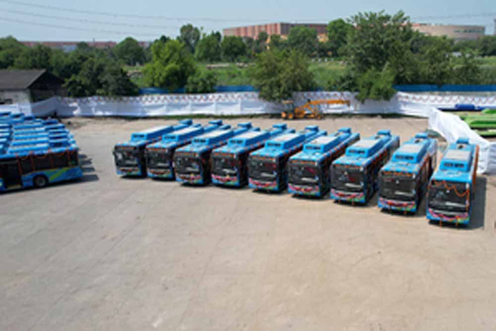 ई-बसों, ट्रकों और एम्बुलेंस के लिए पीएम ई-ड्राइव योजना को 2 साल के लिए बढ़ाया आगे: केंद्र सरका