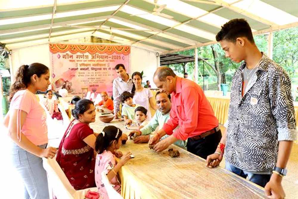 ईको फ्रेंडली गणेश प्रतिमा निर्माण प्रशिक्षण कार्यक्रम 25 अगस्त तक