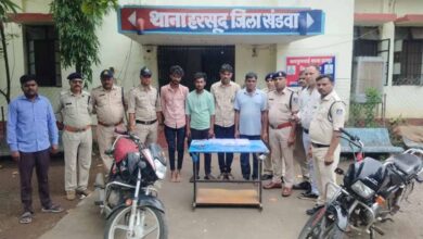 क्रिकेट खेलते-खेलते गैंग बनाकर करते थे चोरी, दिन में रेकी और रात में वार, चार गिरफ्तार