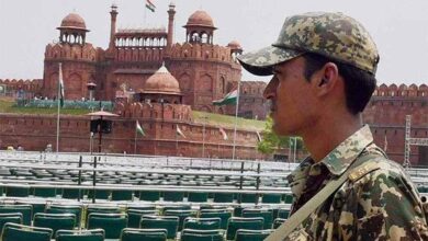 लाल किले में सेंध से हड़कंप: 15 अगस्त से पहले घुसपैठ की कोशिश, 5 बांग्लादेशी पकड़े गए, 7 पुलिसकर्मी सस्पेंड