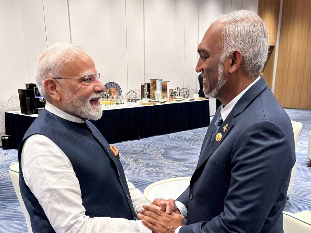 मालदीव के साथ भारत का विकासात्मक सहयोग हमारे लोगों के लिए अत्यंत लाभकारी है: पीएम मोदी मालदीव के साथ भारत का विकासात्मक सहयोग हमारे लोगों के लिए अत्यंत लाभकारी है: पीएम मोदी