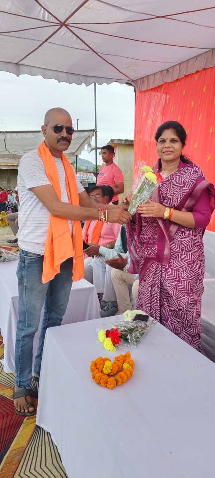 नागपुर में पहली बार जन्माष्टमी के उपलक्ष में मटकी फोड़ प्रतियोगिता का आयोजन किया गया