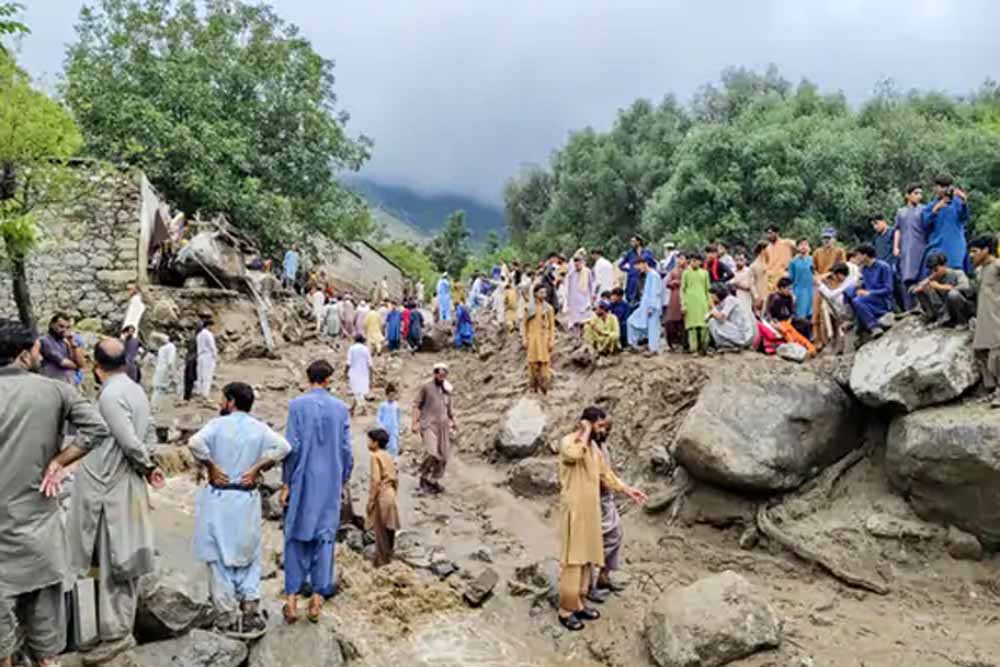 पाकिस्तान में भारी बाढ़, खैबर पख्तूनख्वा में फ्लैश फ्लड से 300 से अधिक मौतें