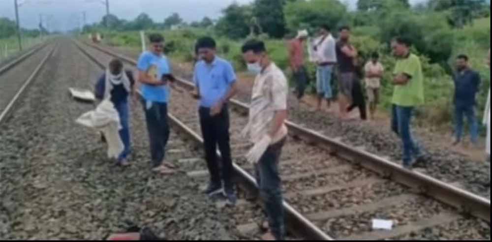 MP में रेल हादसा या आत्महत्या? प्रेम प्रसंग में युवक-युवती के कटे मिले शव, मचा हड़कंप
