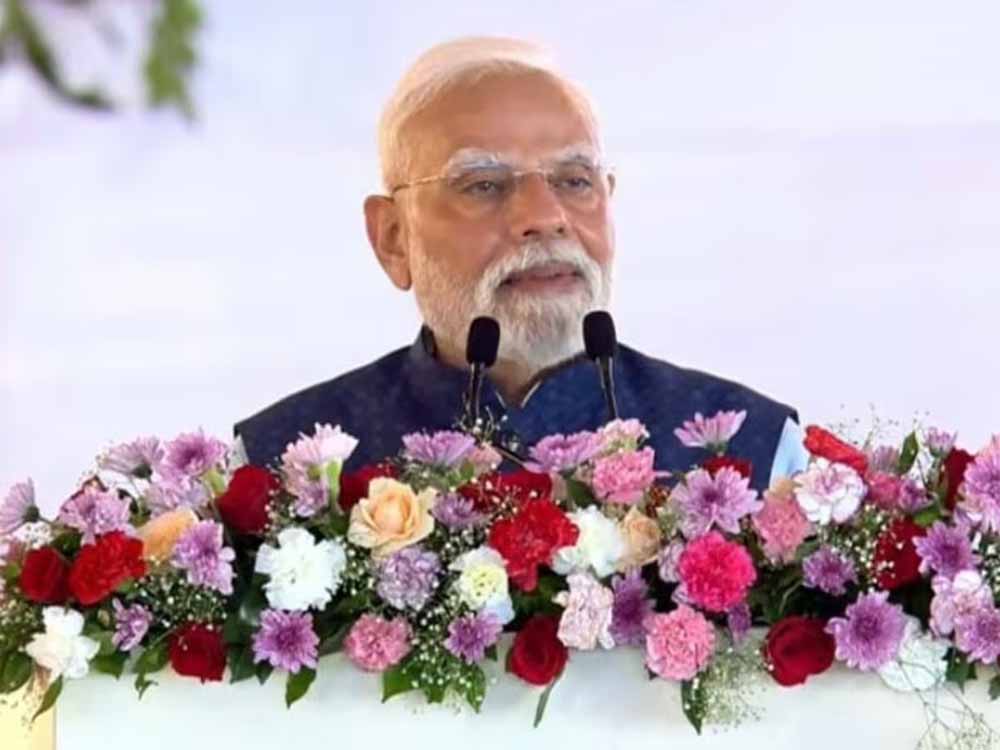 पीएम मोदी ने कांग्रेस के युवा नेताओं को बताया टैलेंटेड, एनडीए से किए तुलना