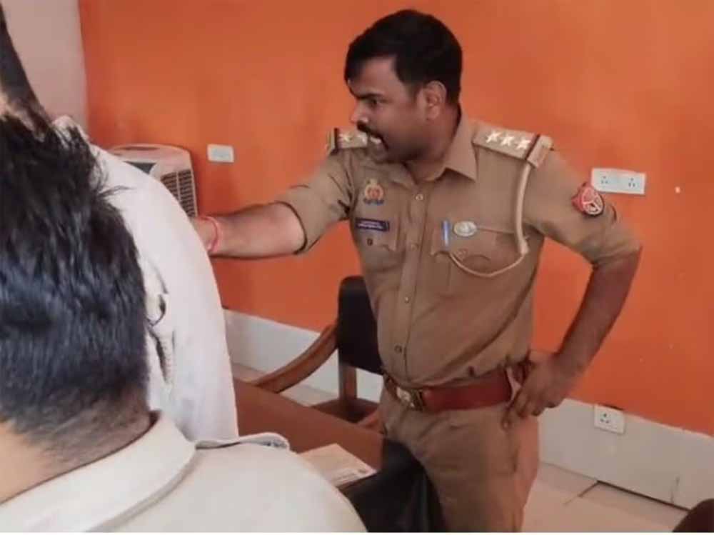 बजरंग दल कार्यकर्ताओं पर थानेदार का गुस्से भरा हमला, विवादित बयान वायरल