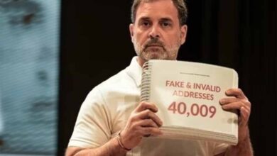 चुनाव आयोग की राहुल गांधी को नसीहत: झूठे नैरेटिव पर ‘चोरी’ जैसे शब्द न बोलें चुनाव आयोग की राहुल गांधी को नसीहत: झूठे नैरेटिव पर ‘चोरी’ जैसे शब्द न बोलें