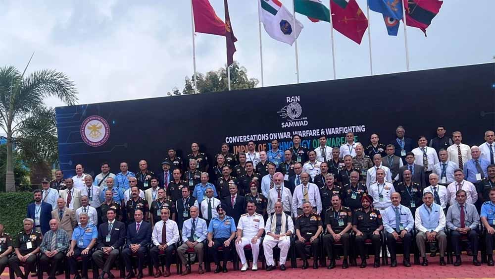 2027 तक हर सैनिक होगा ड्रोन टेक्नोलॉजी में माहिर : रक्षा मंत्री राजनाथ सिंह 2027 तक हर सैनिक होगा ड्रोन टेक्नोलॉजी में माहिर : रक्षा मंत्री राजनाथ सिंह