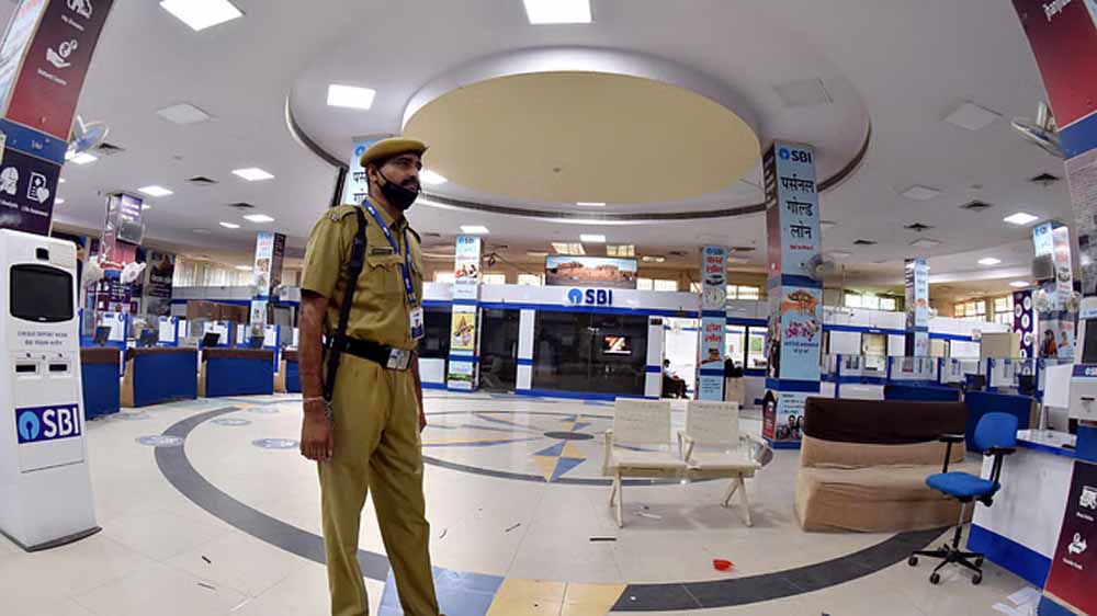 एसबीआई का बड़ा बदलाव: 15 अगस्त से IMPS ट्रांजैक्शन पर लागू होंगे नए शुल्क