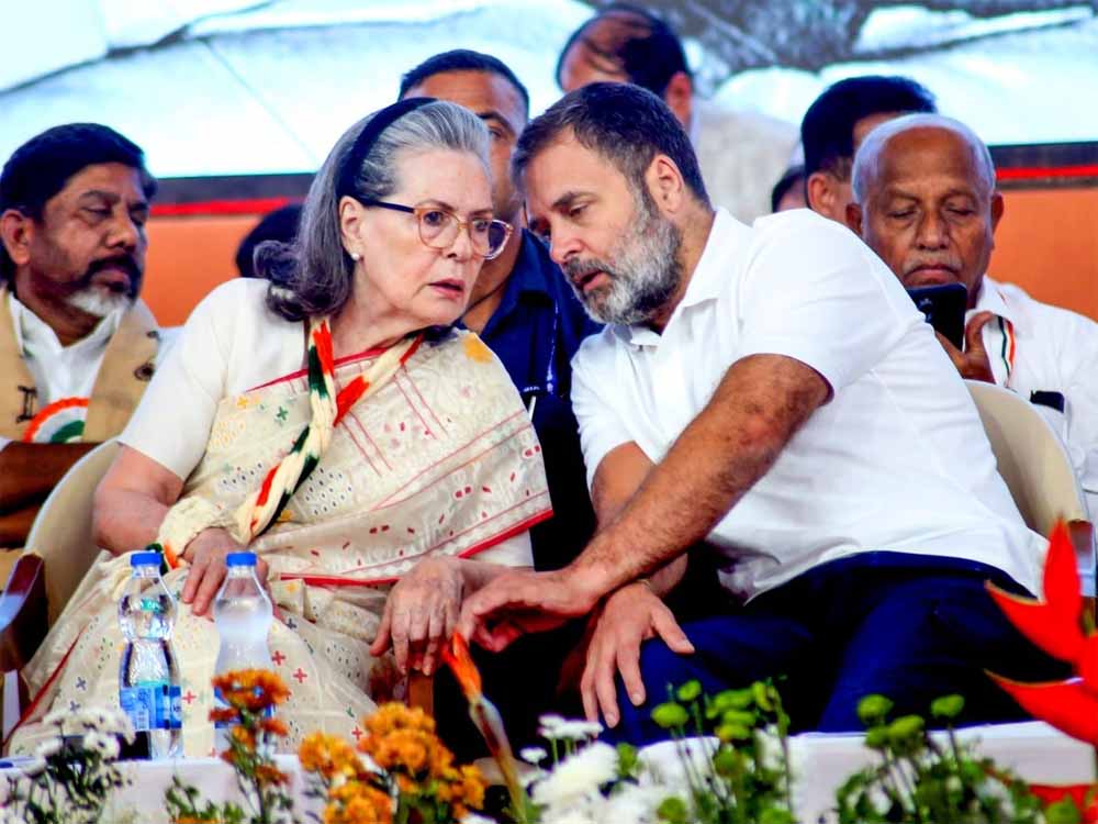 भाजपा का दावा: नागरिकता से पहले ही सोनिया गांधी बनीं वोटर, SIR विवाद पर मचा बवाल