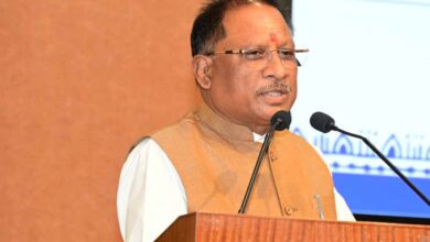 रायपुर : मुख्यमंत्री विष्णु देव साय ने बढ़ाया मदद का हाथ रायपुर : मुख्यमंत्री विष्णु देव साय ने बढ़ाया मदद का हाथ