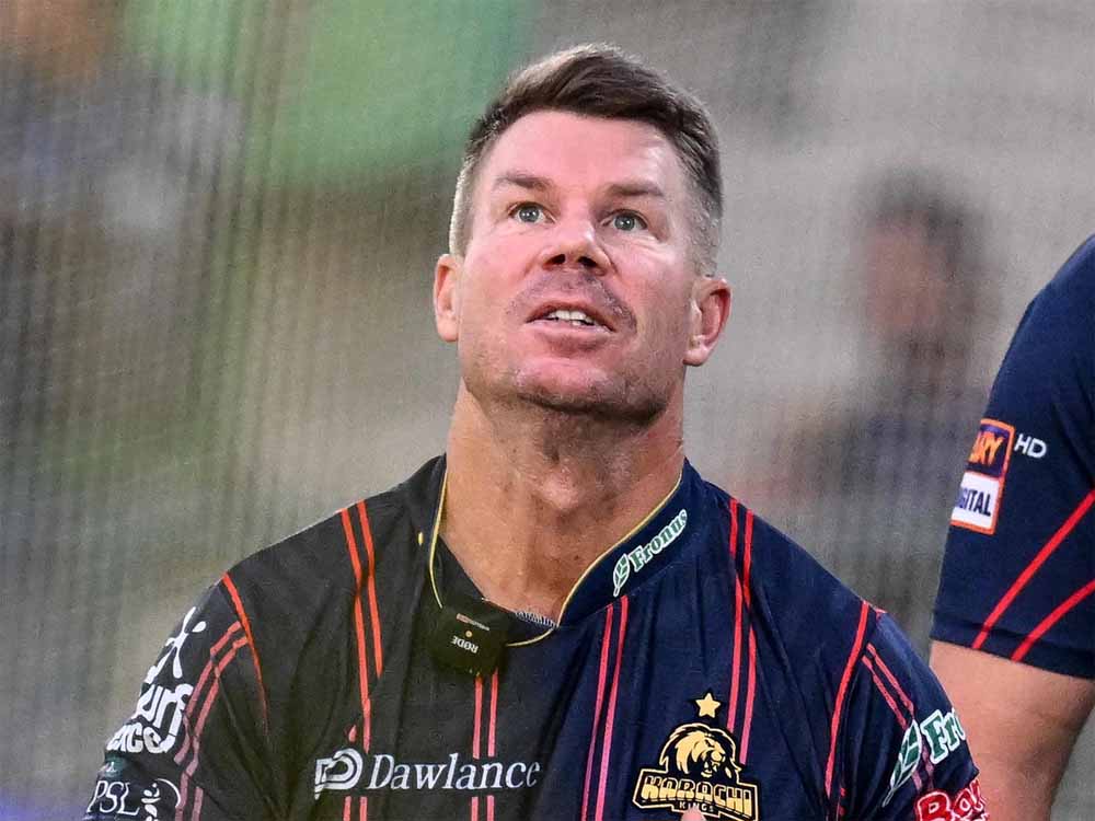 डेविड वॉर्नर ने तोड़ा कोहली का रिकॉर्ड, T20 क्रिकेट में रचा नया इतिहास