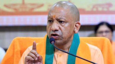 UP में बर्ड फ्लू अलर्ट: CM योगी ने चिड़ियाघरों में सुरक्षा बढ़ाने के निर्देश दिए