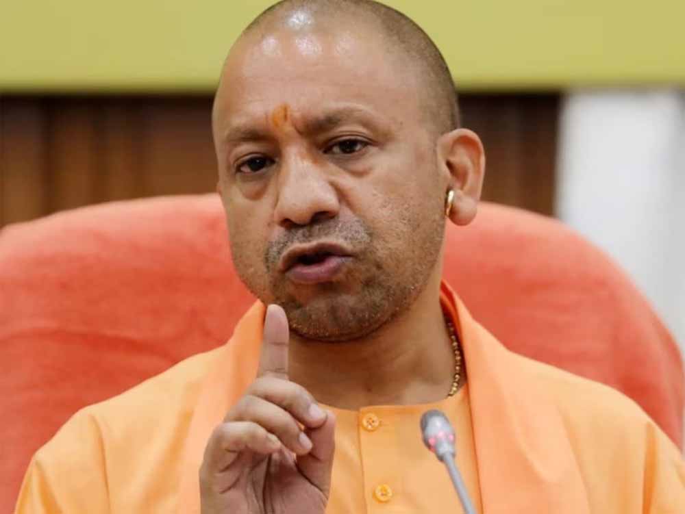 1 सितंबर से योगी सरकार का बड़ा कदम: बिना हेलमेट बाइकर्स को नहीं मिलेगा पेट्रोल