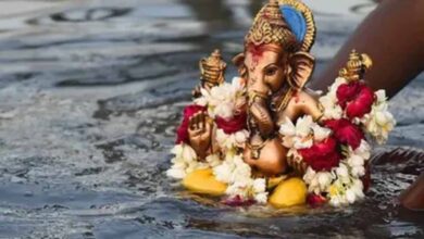 गणपति विसर्जन पर करें ये खास दान, दूर होंगी सभी बाधाएं, आएगी समृद्धि गणपति विसर्जन पर करें ये खास दान, दूर होंगी सभी बाधाएं, आएगी समृद्धि