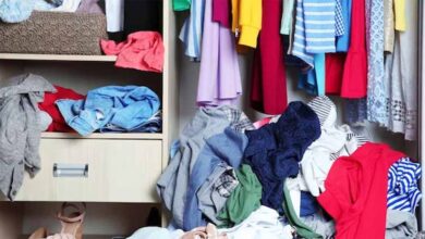 पुराने कपड़े घर में रखे तो बन सकते हैं दुर्भाग्य का कारण, अलमारी आज ही व्यवस्थित करें पुराने कपड़े घर में रखे तो बन सकते हैं दुर्भाग्य का कारण, अलमारी आज ही व्यवस्थित करें
