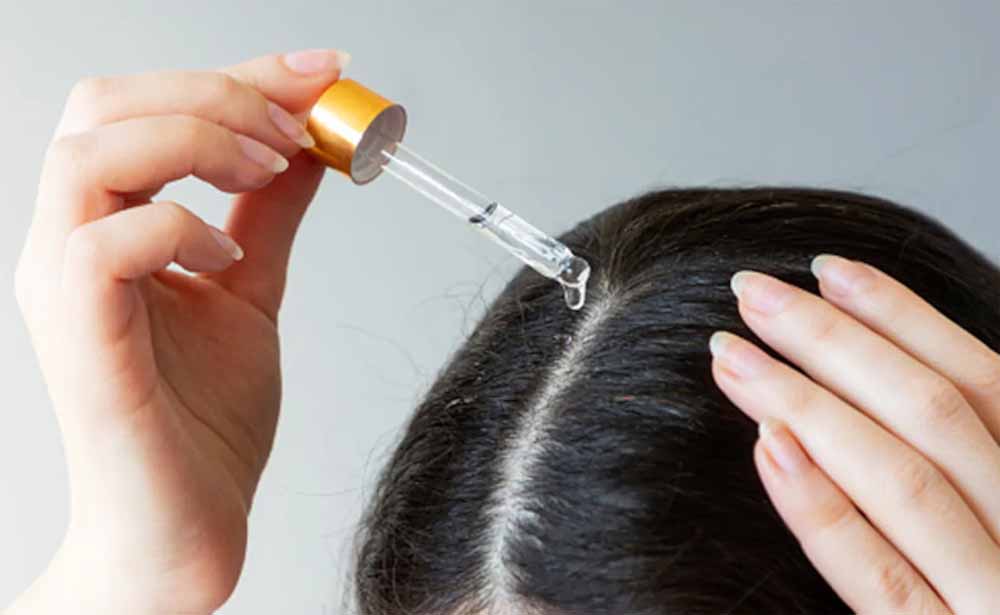 नहीं बढ़ रहे बाल? आजमाएँ ये 5 हेयर ऑयल और पाएं लंबे, सिल्की बाल