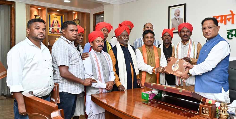 मुख्यमंत्री साय को बस्तर दशहरा कार्यक्रम में शामिल होने का मिला न्यौता