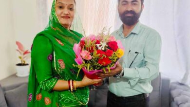 परिधि चौहान को राष्ट्रीय राजपूत करणी सेना का बनाया जिला अध्यक्ष परिधि चौहान को राष्ट्रीय राजपूत करणी सेना का बनाया जिला अध्यक्ष