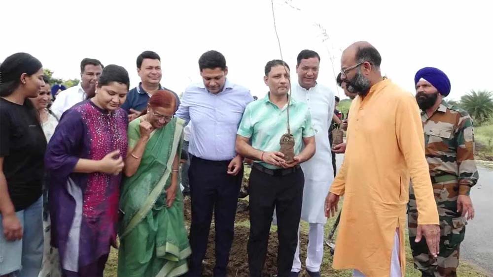 रायपुर में ‘भारत गोल्फ महोत्सव’, गोल्फ फेडरेशन ने किया हजारों पौधों का रोपण