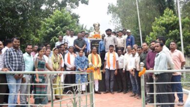 वन मंत्री केदार कश्यप ने किया भारत रत्न विश्वेश्वरैया को नमन वन मंत्री केदार कश्यप ने किया भारत रत्न विश्वेश्वरैया को नमन