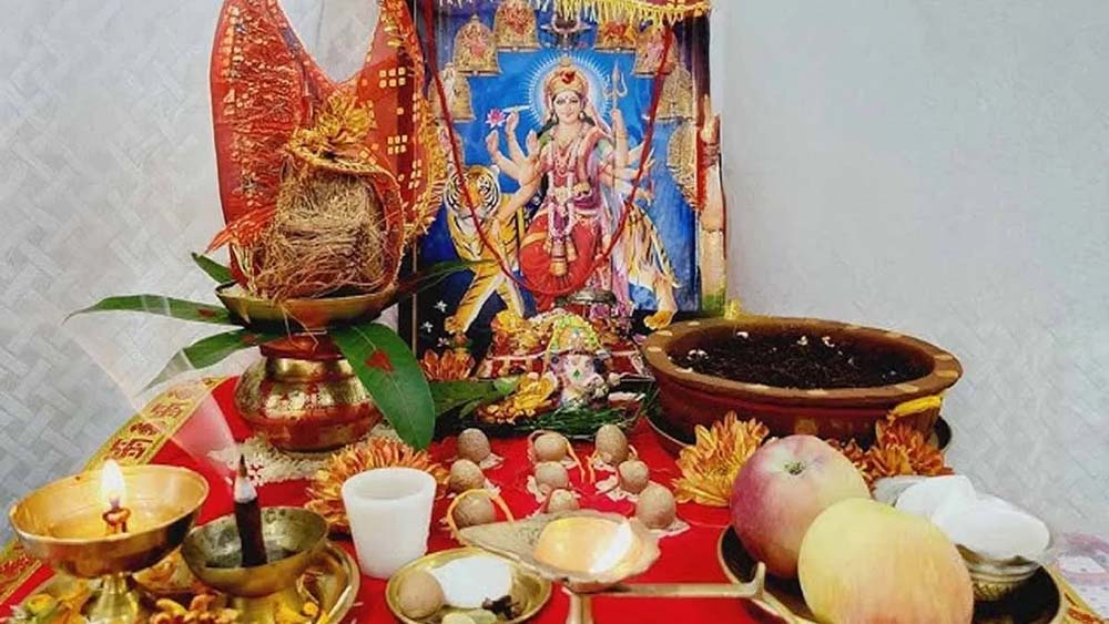 नवरात्रि पूजा के लिए खास: जली बाती, नारियल और कलश का सही तरीका नवरात्रि पूजा के लिए खास: जली बाती, नारियल और कलश का सही तरीका
