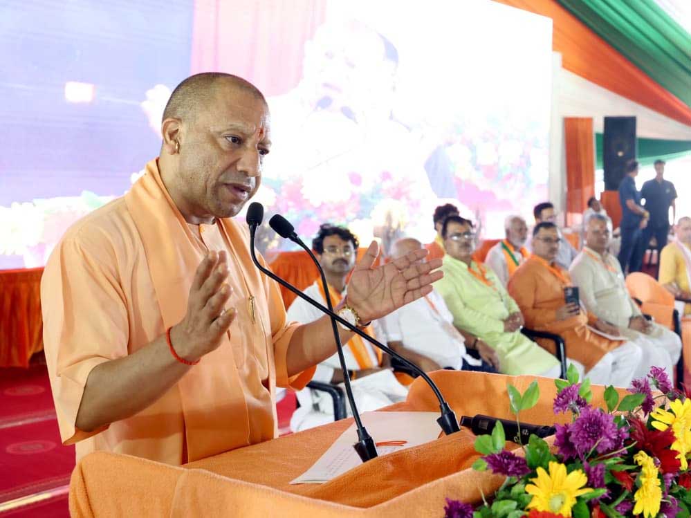 शिक्षण संस्थान केवल अक्षर ज्ञान का माध्यम नहीं, बल्कि बालक के सर्वांगीण विकास की आधारशिला हैः मुख्यमंत्री शिक्षण संस्थान केवल अक्षर ज्ञान का माध्यम नहीं, बल्कि बालक के सर्वांगीण विकास की आधारशिला हैः मुख्यमंत्री