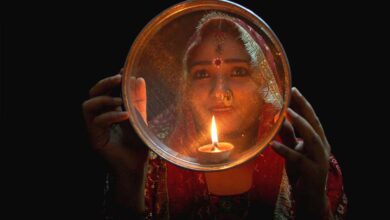 करवा चौथ 2025: 9 या 10 अक्टूबर? जानें पूजा की तिथि, शुभ मुहूर्त और जरूरी सामग्री