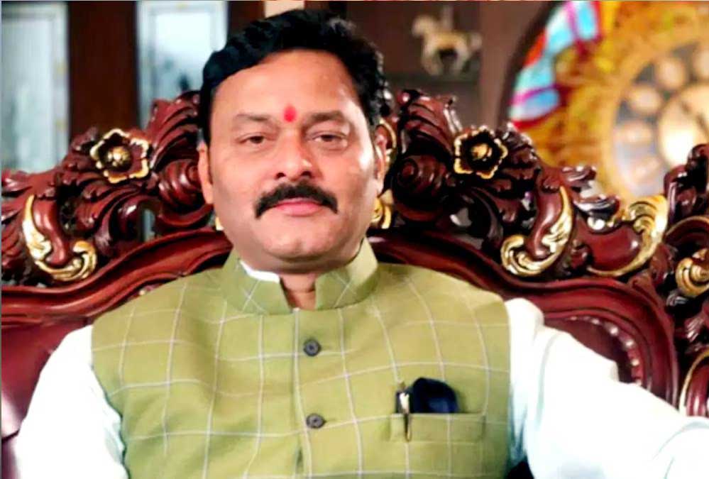 MLA संजय पाठक पर जमीन घोटाले का आरोप, कर्मचारी के नाम से बनाई ‘नायसा’ कंपनी, सहारा की महंगी ज़मीन खरीदी