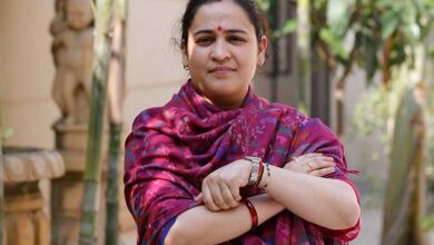 जमीन घोटाले में अपर्णा यादव की मां समेत 5 पर FIR, लखनऊ पुलिस की बड़ी कार्रवाई