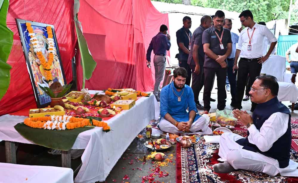 श्रम की सार्थकता और सृजन की भावना को समाज में प्रतिष्ठित करने का श्रेय भगवान विश्वकर्मा को : मुख्यमंत्री साय