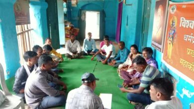 मवई में अतिथि शिक्षकों की बैठक, नियमित रोजगार न मिलने पर सरकार के खिलाफ नाराज़गी