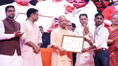 दशहरे से पहले छात्रों को सीएम योगी का तोहफा, 3.96 लाख स्टूडेंट्स को ₹89.96 करोड़ ट्रांसफर दशहरे से पहले छात्रों को सीएम योगी का तोहफा, 3.96 लाख स्टूडेंट्स को ₹89.96 करोड़ ट्रांसफर