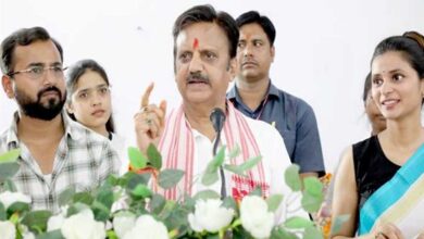 स्वदेशी अभियान को बढ़ावा देकर ही भारत को सशक्त बनाया जा सकता है : उप मुख्यमंत्री शुक्ल स्वदेशी अभियान को बढ़ावा देकर ही भारत को सशक्त बनाया जा सकता है : उप मुख्यमंत्री शुक्ल