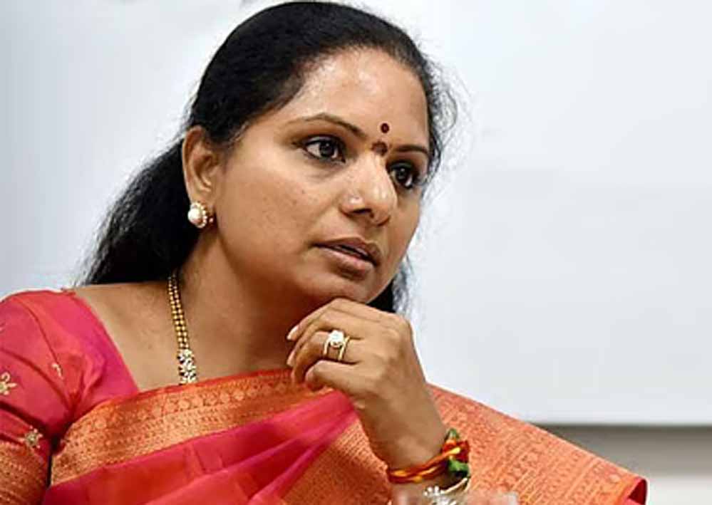 KCR का बड़ा फैसला! पार्टी विरोधी गतिविधियों पर बेटी कविता निलंबित