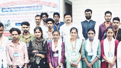 जगदलपुर : बस्तर के कारीगरों को मिल रहे हैं डिजिटल पंख: उद्यमिता विकास कार्यक्रम में कारीगरों को दी गई जानकारी