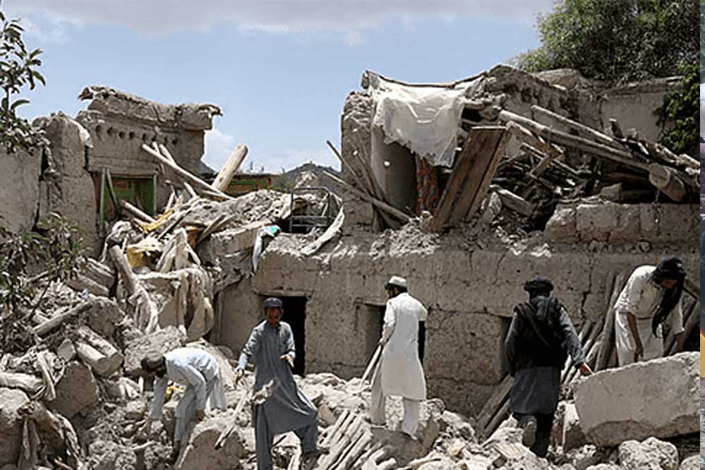 अफगानिस्तान में भूकंप त्रासदी: पुरुषों के छूने पर बैन, मलबे में दबी महिलाओं की जान खतरे में