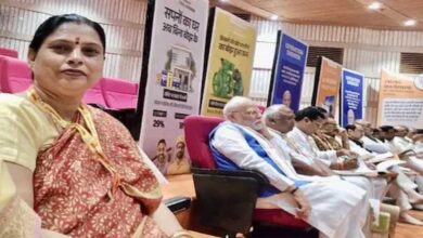 भाजपा सांसदों की वर्कशॉप में पीछे बैठे मोदी, बोले- साथियों से सीखना अहम