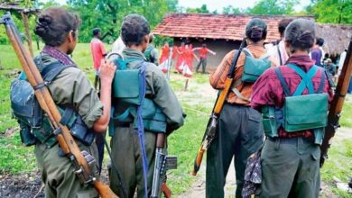 गढ़चिरौली में सुरक्षाबलों को बड़ी कामयाबी, मुठभेड़ में दो महिला नक्सली ढेर गढ़चिरौली में सुरक्षाबलों को बड़ी कामयाबी, मुठभेड़ में दो महिला नक्सली ढेर