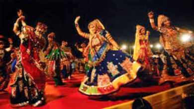 मस्जिद-मदरसा के पास गरबा पर रोक, दो मुस्लिम नेताओं के खिलाफ केस दर्ज