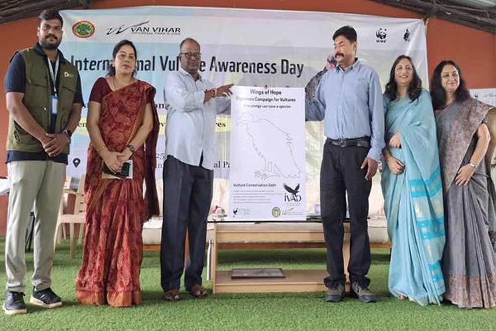 वन विहार में मनाया गया अंतर्राष्ट्रीय गिद्ध दिवस, हुए जागरूकता कार्यक्रम