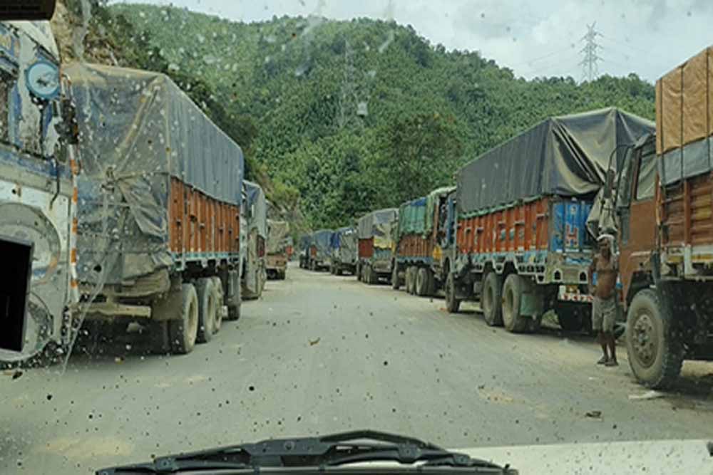 मणिपुर सरकार का बड़ा कदम, यूनाइटेड नगा काउंसिल से व्यापार प्रतिबंध हटाने का आग्रह