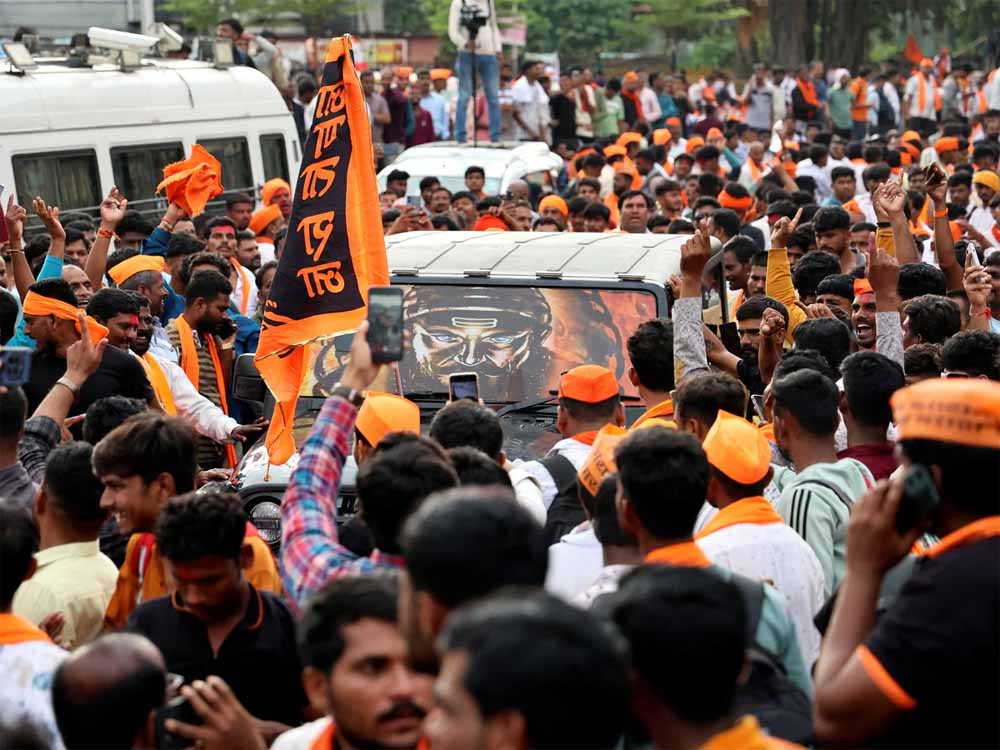 मराठा आरक्षण पर बवाल: OBC ने दी चेतावनी, महाराष्ट्र में फिर भड़के प्रदर्शन