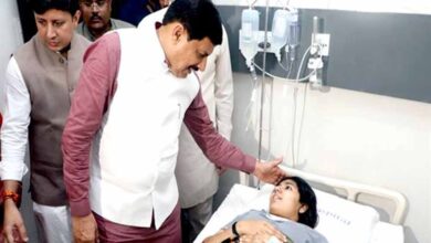 मुख्यमंत्री डॉ. यादव ने इंदौर के विभिन्न अस्पताल पहुँचकर घायलों के स्वास्थ्य की ली जानकारी